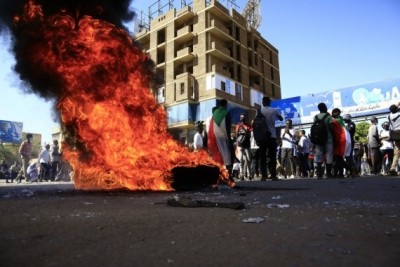 50 Filipinos leave Sudan by land for Egypt's border