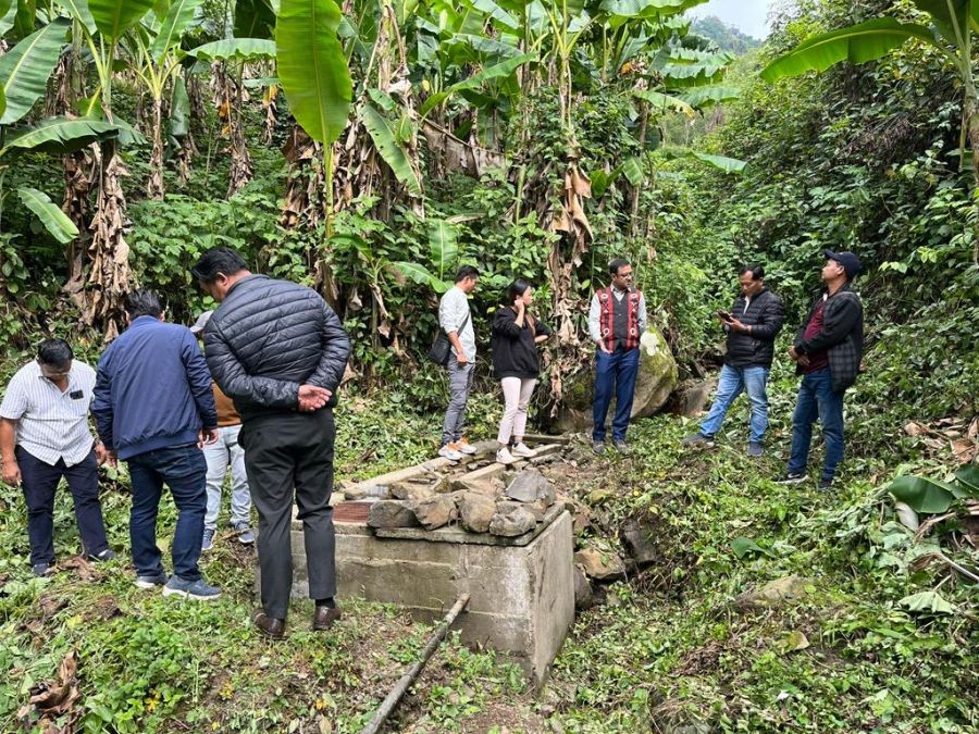 Joint Secretary, DIPAM, Ministry of Finances, Rahul Jain along with department officials during his visit to Zunheboto district to provide inputs for effective implementation of Jal Jeevan Shakti. (Photo Courtesy: DIPR)