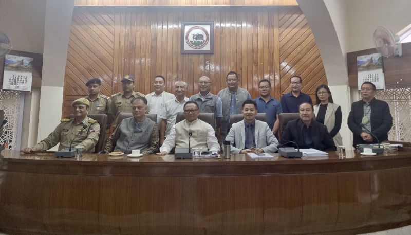 Deputy Chief Minister, TR Zeliang along with representatives of National Highways (PWD), National Highways Infrastructure Development Corporation Ltd. (NHIDCL) and Border Road Task Force (BRTF) at a joint meeting held on May 5. (Photo Courtesy: DCM Office)