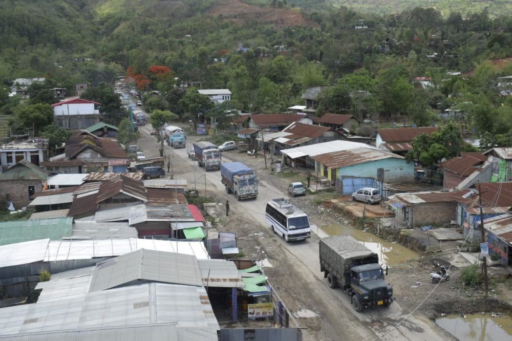 A column of vehicles on their way to the Imphal valley. (Photo Courtesy: PRO Defense)