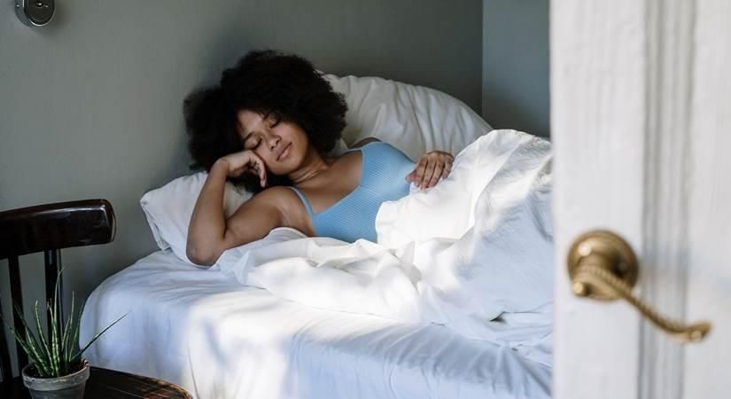 5 habits that hamper your sleep