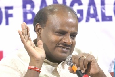 Kumaraswamy to be 'king' as BJP, Cong 'eye' post-poll alliance with JD(S): Sources