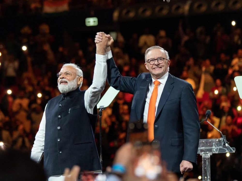 Sydney: Prime Minister Narendra Modi with Prime Minister of Australia Anthony Albanese at a community programme, in Sydney, on Tuesday, May 23, 2023. (Photo:IANS/Twitter)