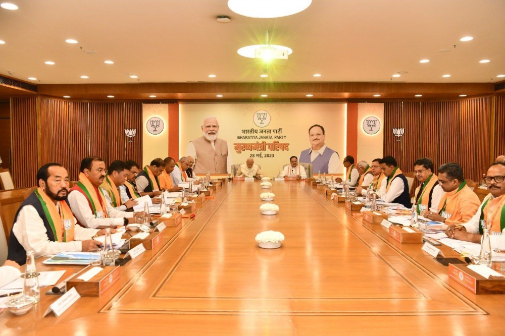 New Delhi: Prime Minister Narendra Modi with BJP National President J.P. Nadda and others during 'Mukhyamantri Parishad' meeting, at BJP headquarters in New Delhi, Sunday, May 28, 2023. (Photo:IANS/Twitter)