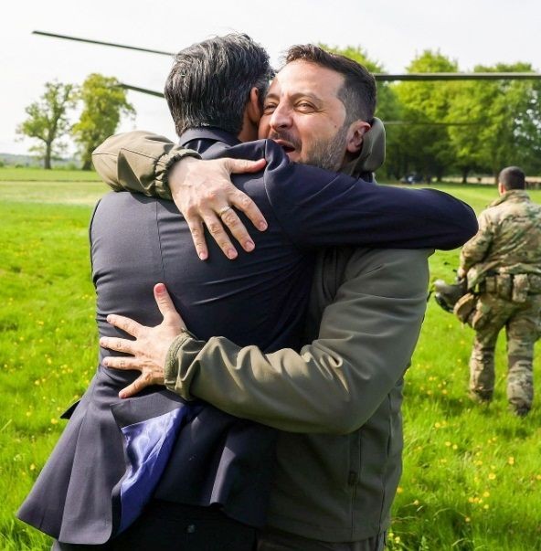 Volodymyr Zelensky with Rishi Sunak.(photo:Instagram)
