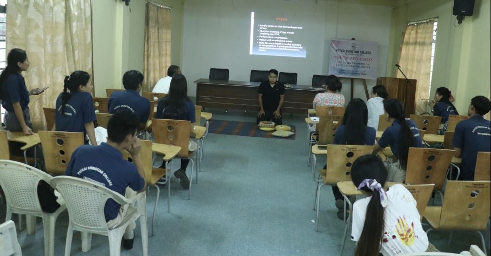 Dr Saotakum Chang, Medical Officer, CHC, Longkhim demonstrates various life saving skills during a one-day hands-on training organised at Patkai Christian College (Autonomous) on May 10. (Photo Courtesy: DDMC)
