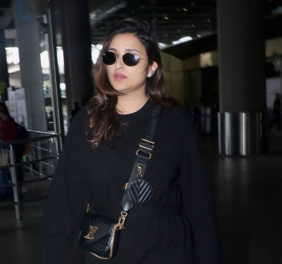 Mumbai: Actress Parineeti Chopra spotted at airport, in Mumbai, on Friday, June 16, 2023. (Photo: Sanjay Tiwari/IANS)