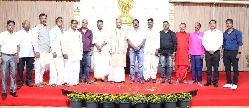 Nagaland Governor La Ganesan, Telugu officials and others during the 10th Telangana Foundation day at Raj Bhavan, Kohima on June 2. (Photo Courtesy: PRO Raj Bhavan, Kohima)