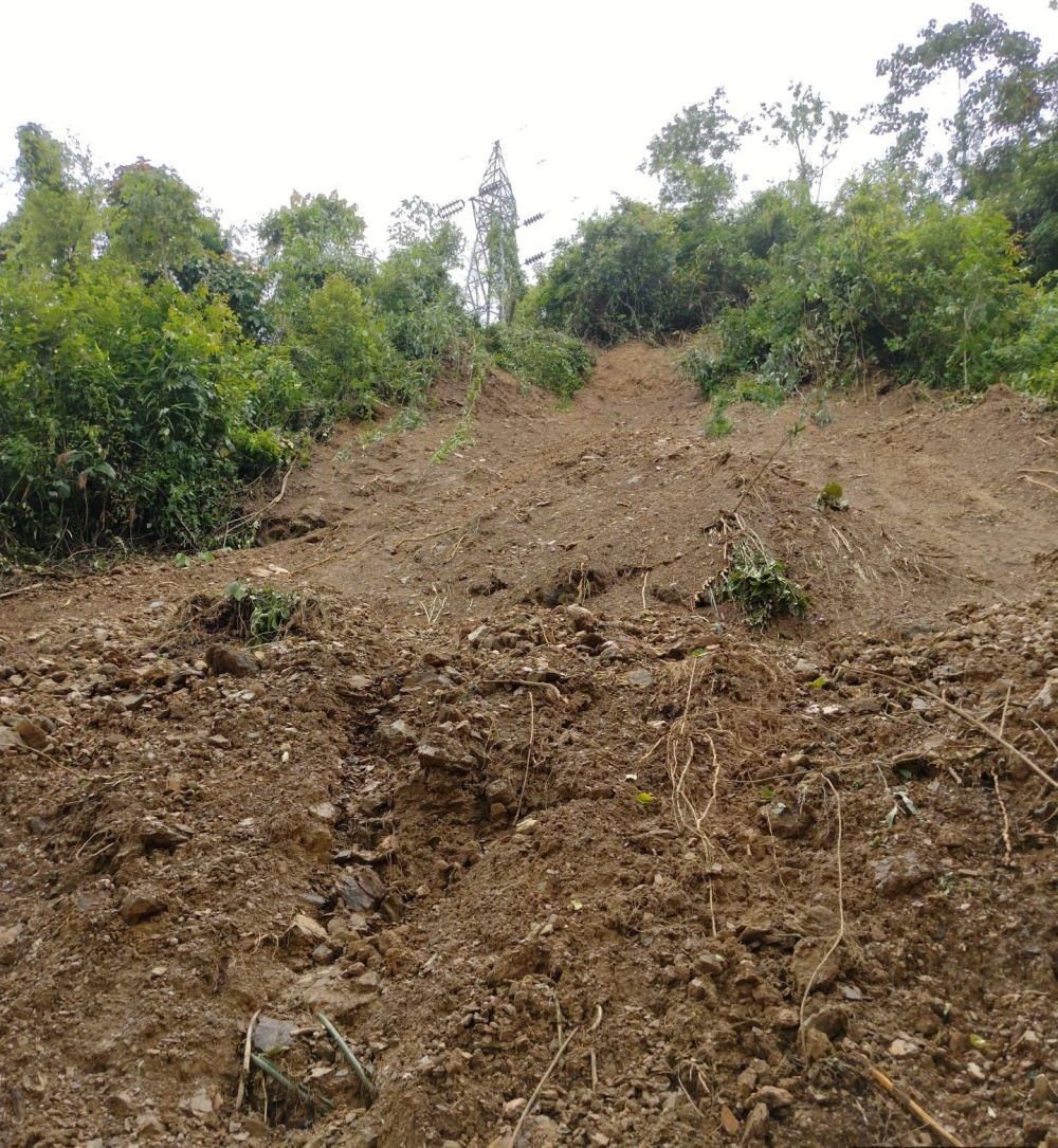 Landslide near the transmission tower at location No 133 near Lizu village, Zunheboto. (Photo: DoP Mokokchung Transmission Division)