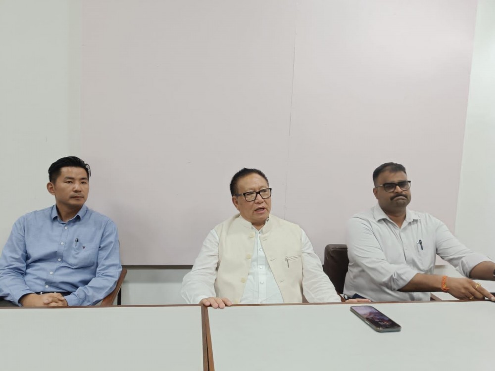 Deputy Chief Minister, TR Zeliang (Middle), PWD Commissioner & Secretary, Kesonye Yhome and NHIDCL Executive Director (P) RO, Kohima addressing media at Chümoukedima on July 11. (Morung photo)