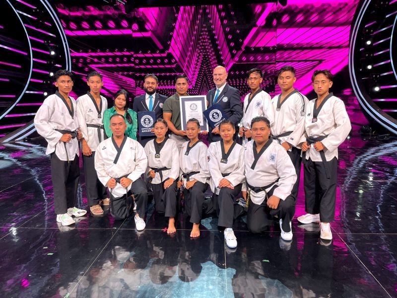Faith In Action team in the presence of Guinness World Records adjudicators Gleen McGrath and Swapnil Dangarikar on the set of India’s Got Talent show in Mumbai on July 5. (Photo Courtesy: Faith In Action)