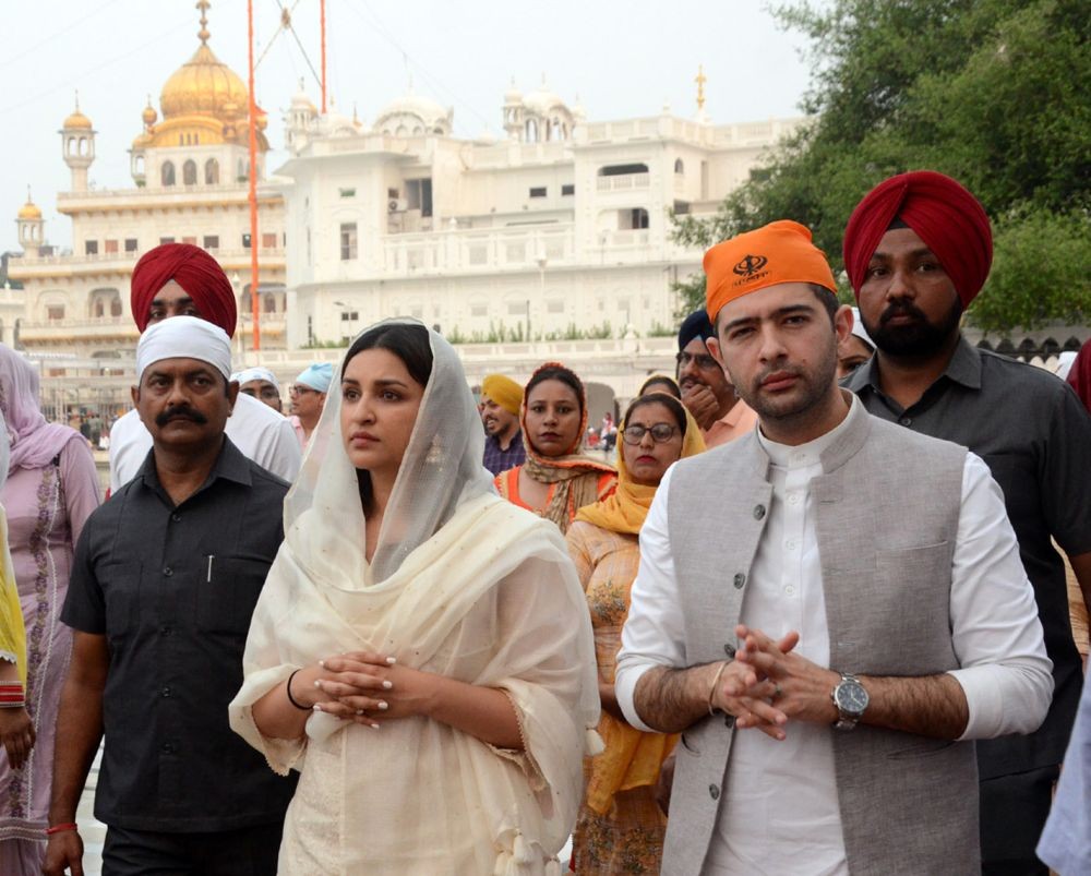 Amritsar: Aam Aadmi Party (AAP) MP Raghav Chadha and actor Parineeti Chopra pay obeisance at Golden Temple in Amritsar, on Saturday, July 01, 2023. (IANS/Pawan sharma)