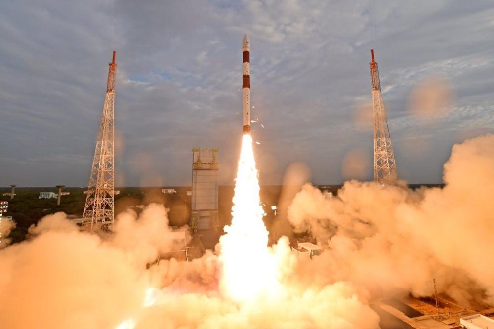 Sriharikota: Indian Space Research Organisation's (ISRO) PSLV-C56 carrying Singapore's DS-SAR satellite along with 6 co-passenger satellites lifts off from the launch pad at Satish Dhawan Space Centre, in Sriharikota, Sunday, July 30, 2023.(IANS/ISRO)