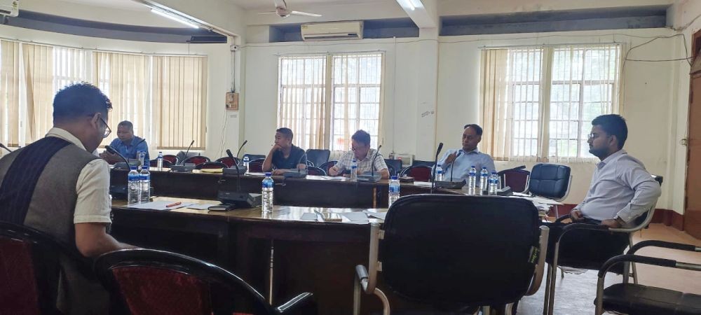 DC Dimapur Sachin Jaiswal IAS chairing the consultative meeting of GB Union Dimapur and DUCCF in the conference hall of DC Dimapur on August 8. (DIPR Photo)