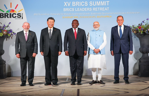 Prime Minister Narendra Modi with South Africa's President Cyril Ramaphosa, China's President Xi Jinping, Brazil's President Luiz Inácio Lula da Silva and Minister of Foreign Affairs of Russia Sergey Lavrov during the BRICS Leaders Retreat, in Johannesburg, on Tuesday, August 22, 2023. (Photo: IANS/Twitter/@MEAIndia)
