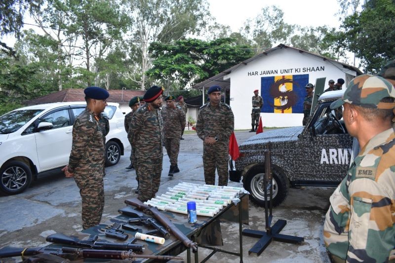 Lieutenant General HS Sahi, AVSM, YSM, SM, GOC, Spear Corps visited the Red Shield Division in Manipur on August 29. (Photo Courtesy: PRO (Defence), Kohima & Imphal)