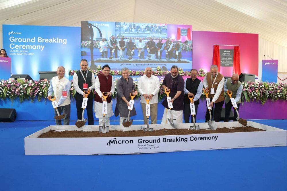Sanand : Gujarat Chief Minister Bhupendra Patel inagurates the assembly and testing facility of a microchip company in the presence of Union Minister Rajeev Chandrasekhar and Railway Minister Ashwini Vaishnaw , in Sanand on Saturday, September 23, 2023. (Photo: IANS/@CMOGuj)