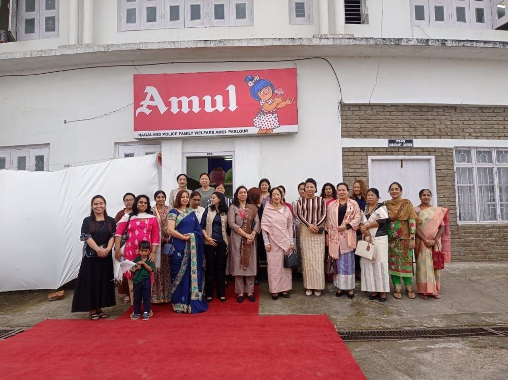 Kaisa Rio along with members of Nagaland Police Family Welfare Organisation (NPFWO) after inaugurating Amul Parlour at Police Headquarter Kohima on September 12. (Morung Photo)