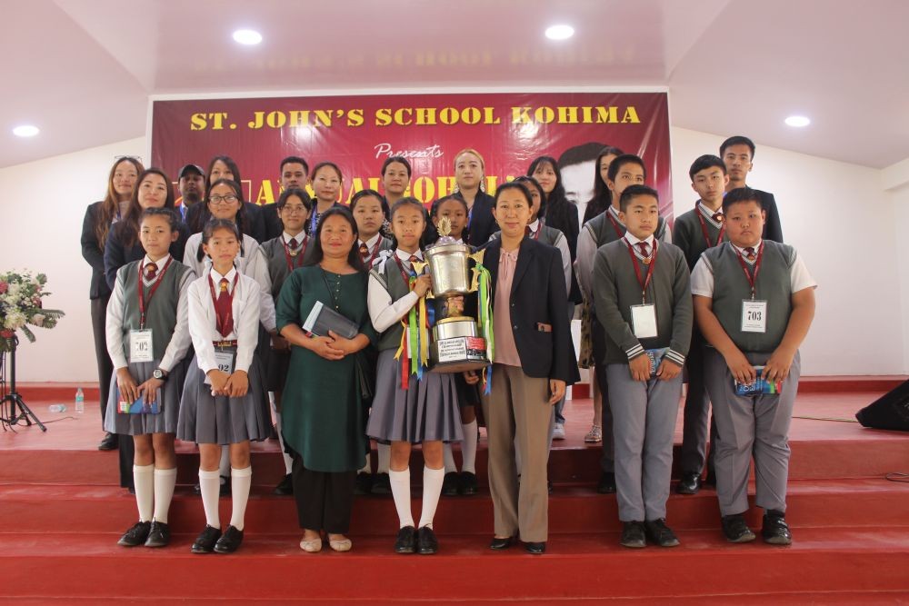 Winner Pham M Khiamniungan with others.