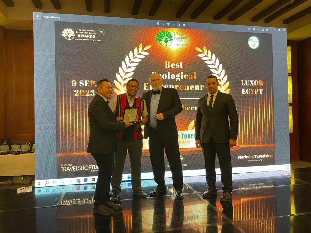 Kejaroko Pier receives the Best Ecological Entrepreneur Award in Egypt on September 9.