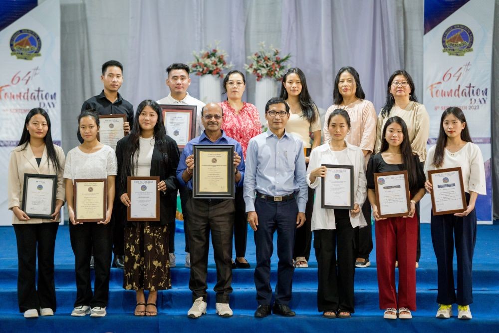 Students who were honoured during the 64th Foundarion Day of Fazl Ali College on September 8.