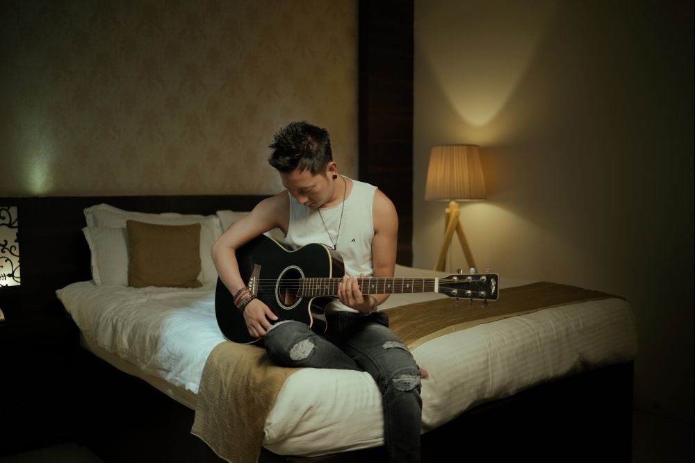 Akup Ezra Noklang released a new song in nagamese titled ‘Hosa laga morom.’