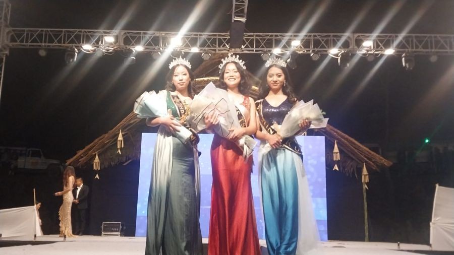 Flora Kent- Miss Tseminyu 2013 with 1st and 2nd runner up winners.