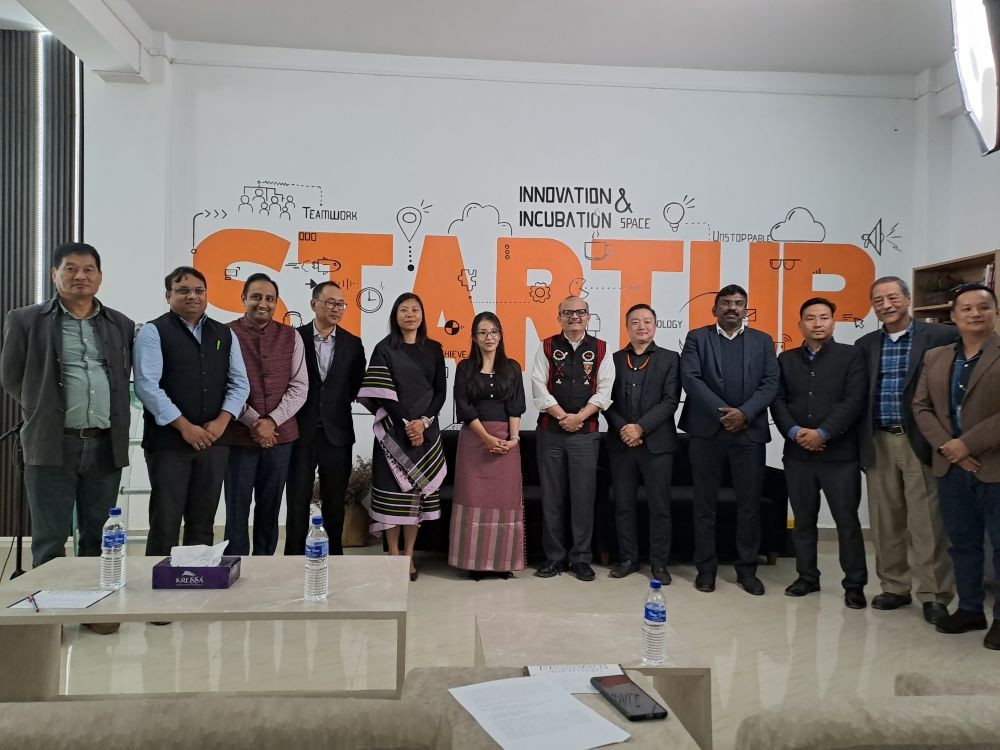 Mission Director AIM (NITI AaYOG) Dr Chintan Vaishnav, dignitaries and other officials during the inaugural programme of the Innovation & Incubation Space at the Capital Convention Center Kohima on December 4. (DIPR Photo)