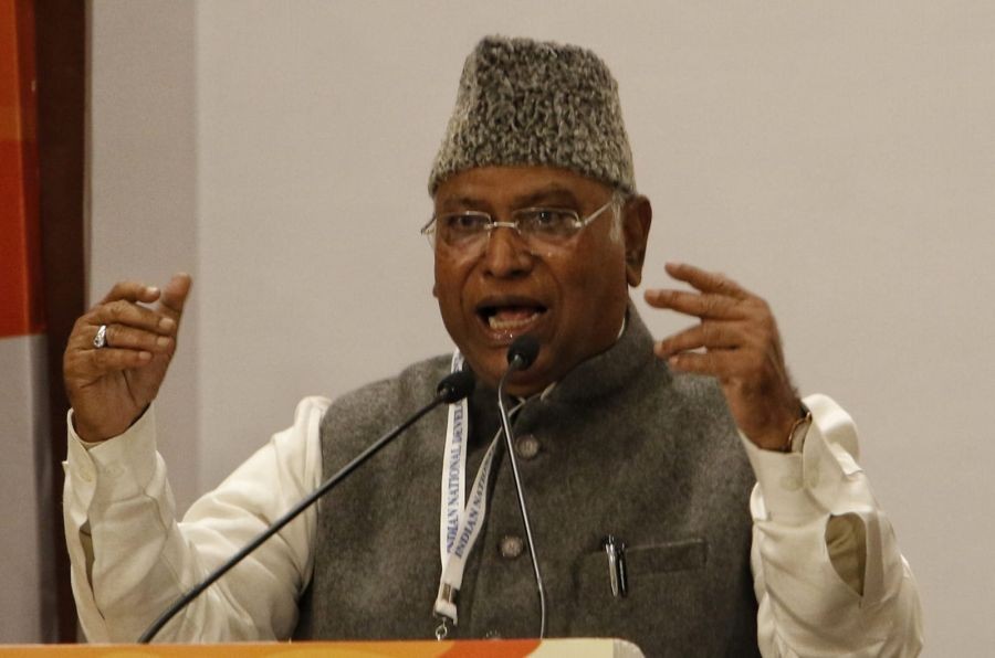 Congress President Mallikarjun Kharge . (IANS Photo)