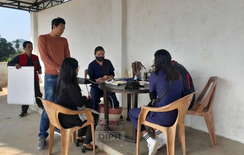 Health check-up in progress as part of the Viksit Bharat Sankalp Yatra at the local ground, Bhandari on January 23. (DIPR Photo)