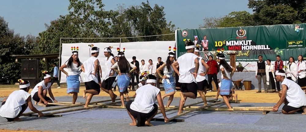 Cultural troupe of the Kuki Union Chümoukedima performing the traditional ‘Suhta Lam’ dance at Phaipijang village, Dimapur on January 16. (Morung Photo).