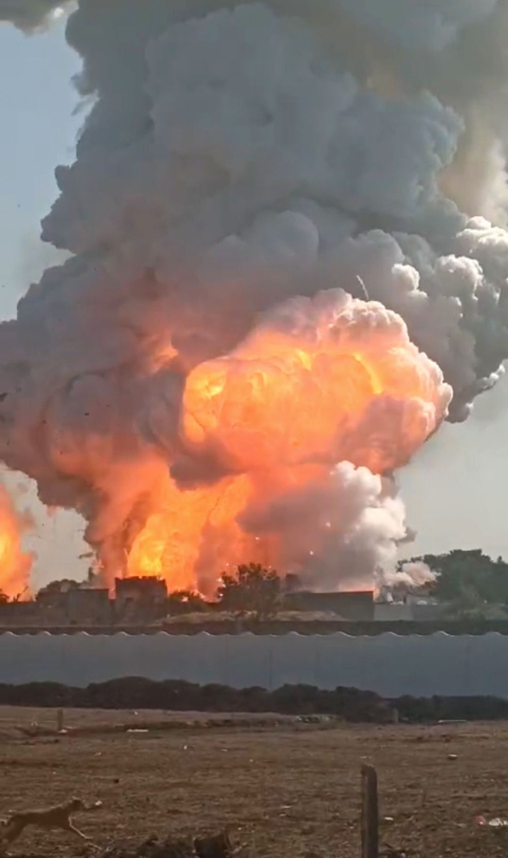 Harda: Fire and smoke billow after a blast occurred at a factory situated on Magardha road in Bairagarh village of Harda on Tuesday, Feb 06, 2024. (Photo: IANS)