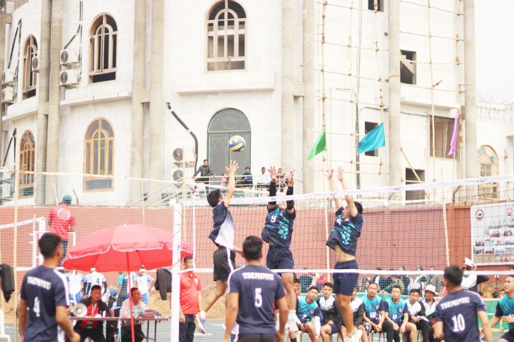A match in progress during the opening day of volleyball competition at the ongoing 3rd Nagaland Olympic and Paralympic at the Volleyball Arena-D, Sovima on February 15. (Photo Courtesy: NOA)
