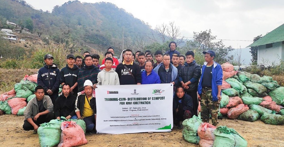 Participants during training cum distribution of compost for kiwi cultivation at Thipüzu village, Phek district on February 16.