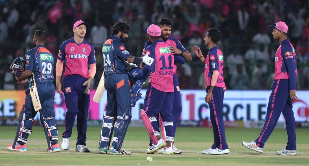 Jaipur : Players greet each other at the end of the IPL 2024 T20 cricket match between Rajasthan Royals and Lucknow Super Giants at Sawai Mansingh Indoor Stadium in Jaipur on Sunday, March 24, 2024. (Photo: IANS/Biplab Banerjee)