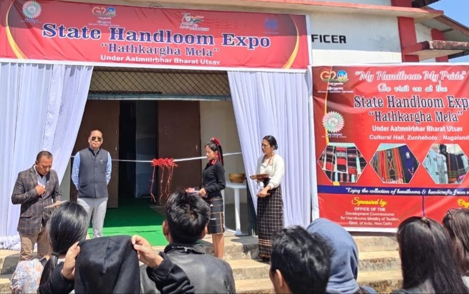 Dignitaries during the inaugural function of State Handloom Expo at Zunheboto.