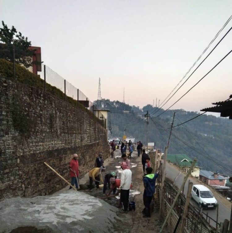With no ‘response’ from the state Government concerning the “pathetic road condition,” people living near Circular Road touching Upper Penli, Upper Majakong, Upper Artang, Upper Arkong and Sangtemla Ward contributed to concrete the existing road for the smooth flow and ride, particularly for students studying in Straightway Hr Sc School, Mokokchung.