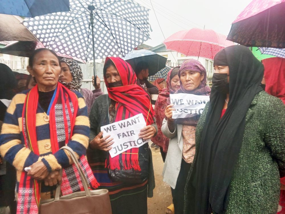 Wokha citizens, along with various civil society organizations (CSOs) on Thursday gathered at the Wokha Police Station to demand justice for a 9-year-old girl allegedly abused by her guardian. (Morung Photo)
