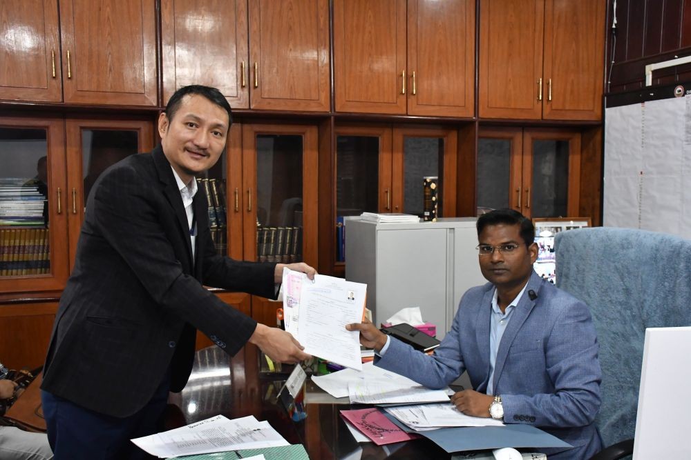 Independent candidate, Hayithung Tungoe Lotha filed his nomination paper for the 18th Lok Sabha Election before Returning Officer for 1-Nagaland Parliamentary Constituency, Sushil Kumar Patel on March 22 at Commissioner & Returning Officer's Office Kohima. (DIPR Photo)