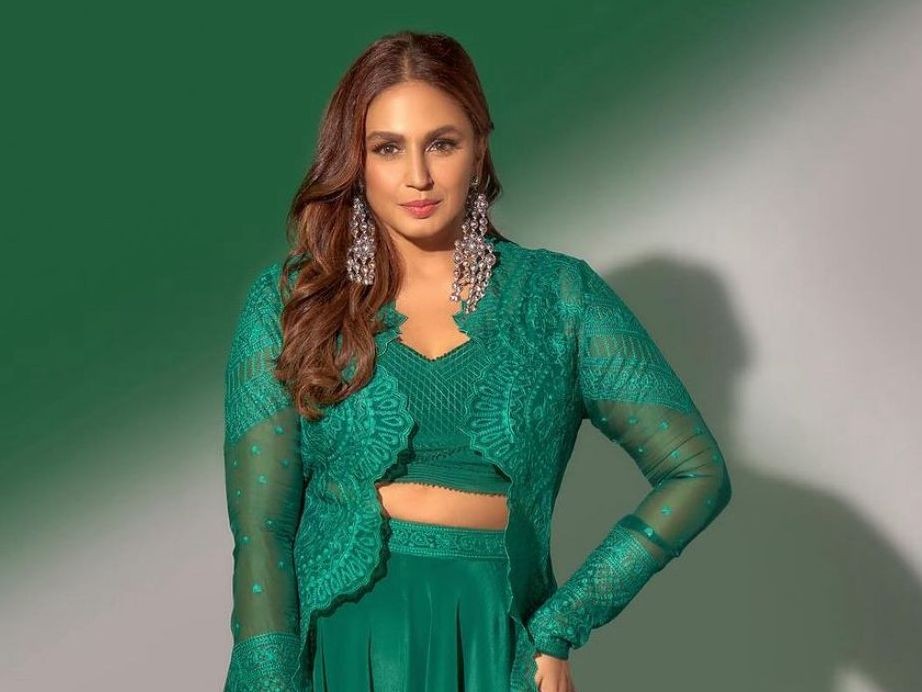Huma Qureshi in her 'queen era', flaunts green look for 'Maharani 3