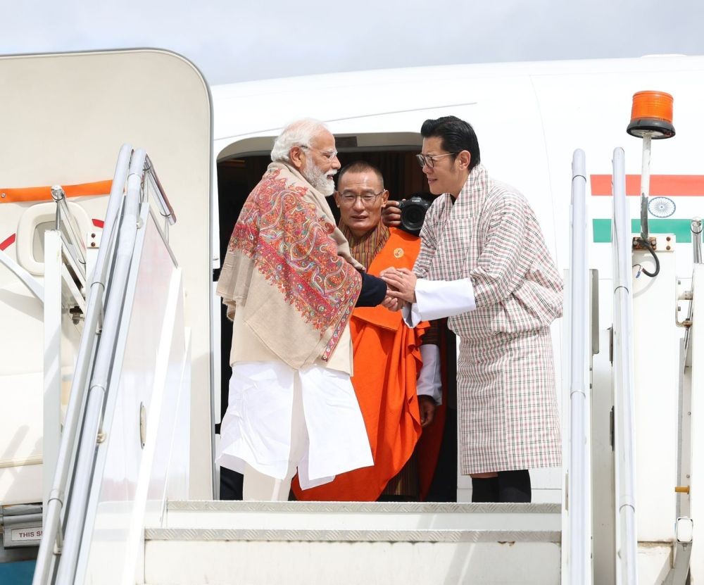Thimphu: Prime Minister Narendra Modi being seen off Bhutan's King Jigme Khesar Namgyel Wangchuck and Prime Minister Tshering Tobgay as he concludes his two-day state visit, in Thimphu, Saturday, March 23, 2024. (IANS/PMO)