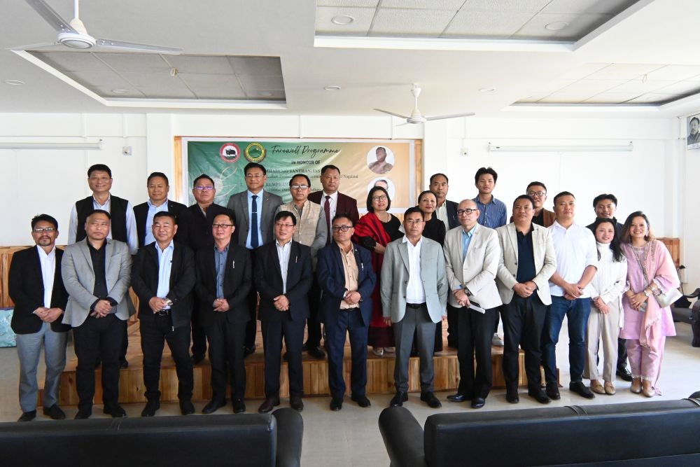 Agriculture advisor Mhathung Yanthan & staffs along with the outgoing officers.