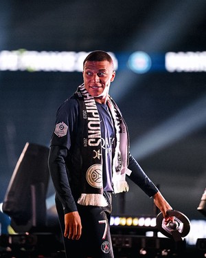 Mbappe scores at final home game as PSG lose 1-3 against Toulouse