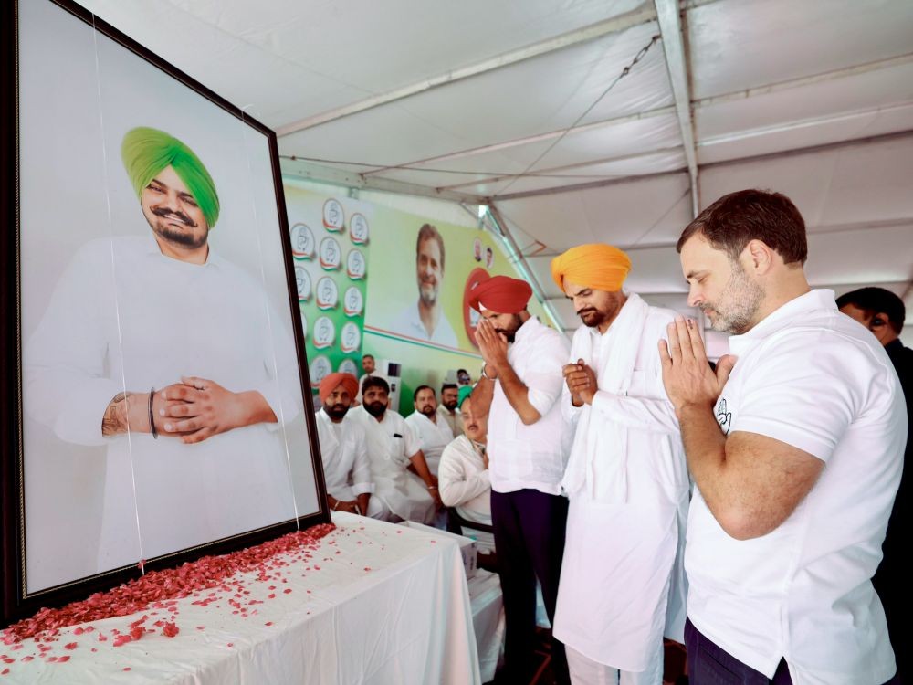Ludhiana: Congress leader Rahul Gandhi offers tribute to late singer Sidhu Moose Wala in Ludhiana on Wednesday, May 29, 2024. (Photo: IANS/@INCIndia)