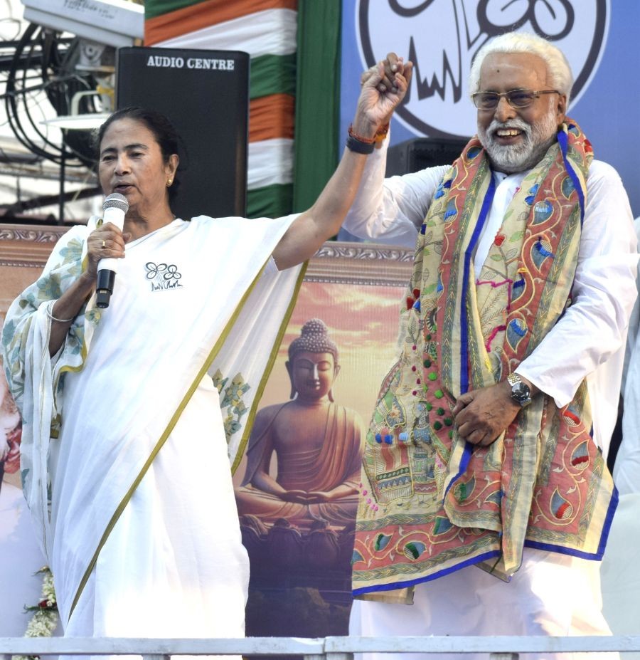 West Bengal Chief Minister Mamata Banerjee during a public meeting in support of party candidate from Kolkata North constituency Sudip Bandyopadhyay, in Kolkata,Thursday, May 23, 2024.(IANS/Kuntal Chakrabarty)