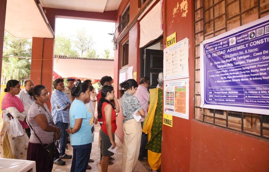 Voters standing in the queue to cast their votes at a polling booth during the 3rd Phase of General Elections-2024 at Government Primary School in Taleigao, Goa on May 07, 2024.(IANS/PIB)