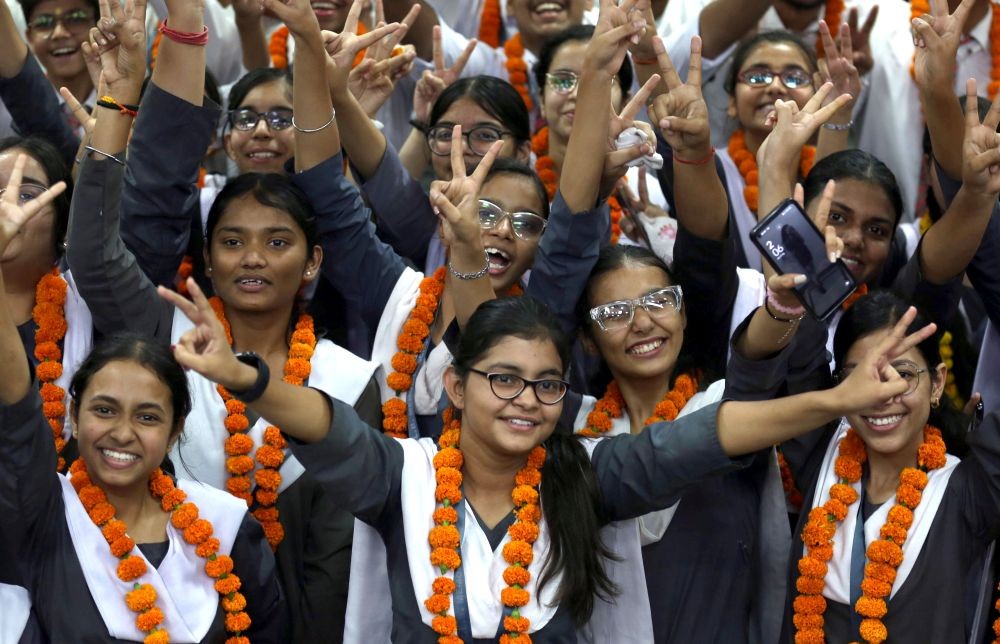 Lucknow: Students celebrate after the announcement of class 12th board exam results by the Central Board of Secondary Education (CBSE), in Lucknow, Monday, May 13, 2024.(IANS/Phool Chandra)