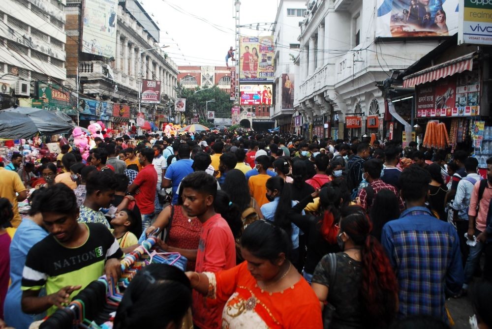 Kolkata:Shoppers gathered in New Market area for last minutes shopping ahead of Durga Puja in Kolkata, on Sunday, Oct. 10,2021.(Photo: Kuntal Chakrabarty/IANS)