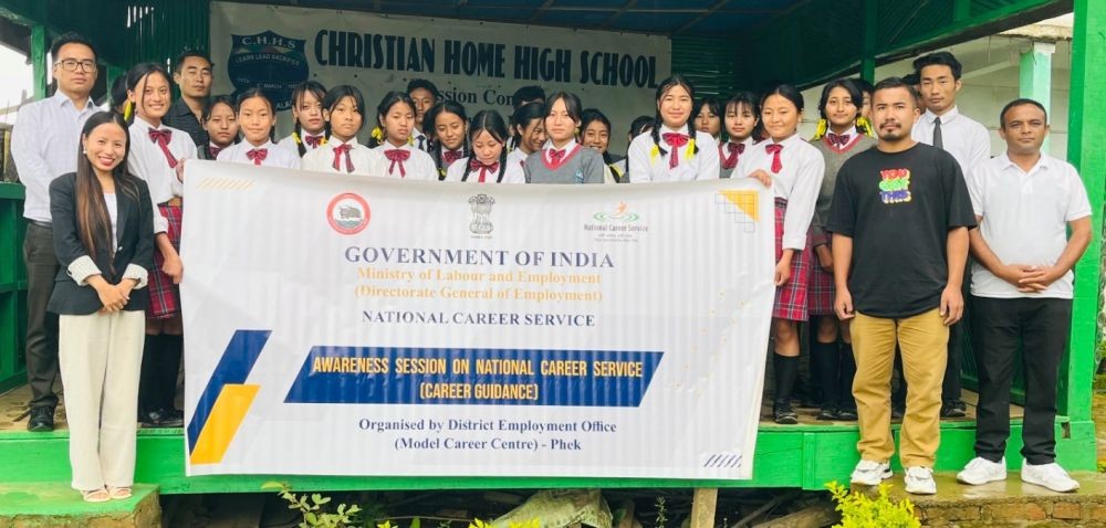 Dignitaries with participants of Career Guidance at Phek on June 3.