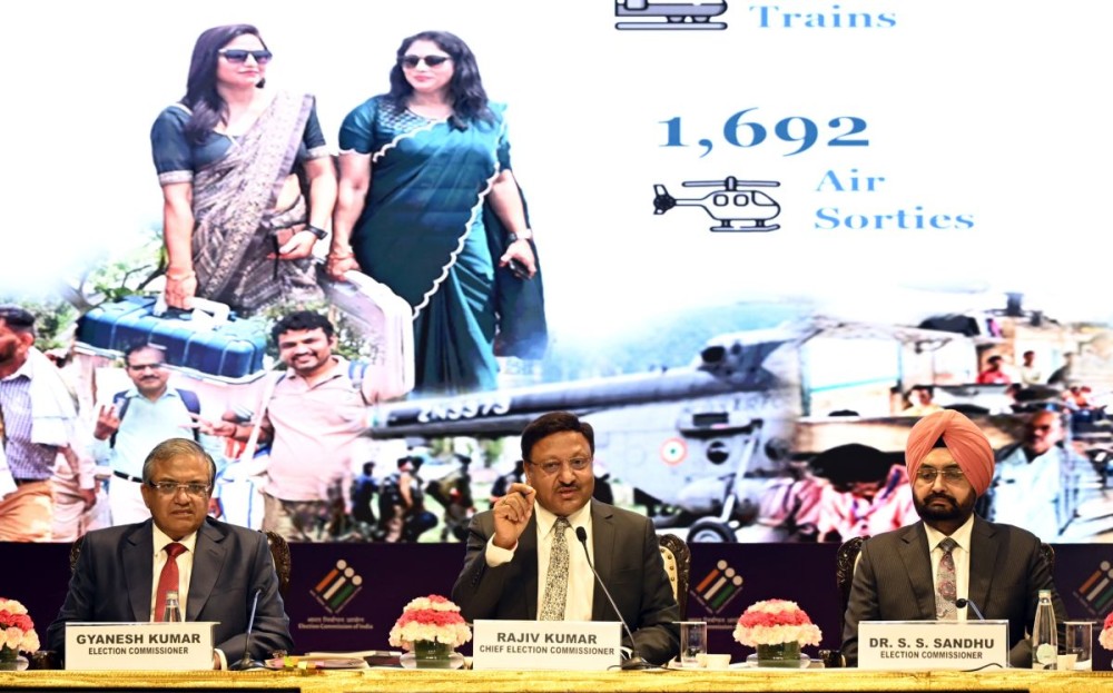 New Delhi: Chief Election Commissioner of India Rajiv Kumar with Election Commissioners Gyanesh Kumar and Dr. S.S. Sandhu during a press conference, in New Delhi, Monday, June 3, 2024.(IANS/Wasim Sarvar)